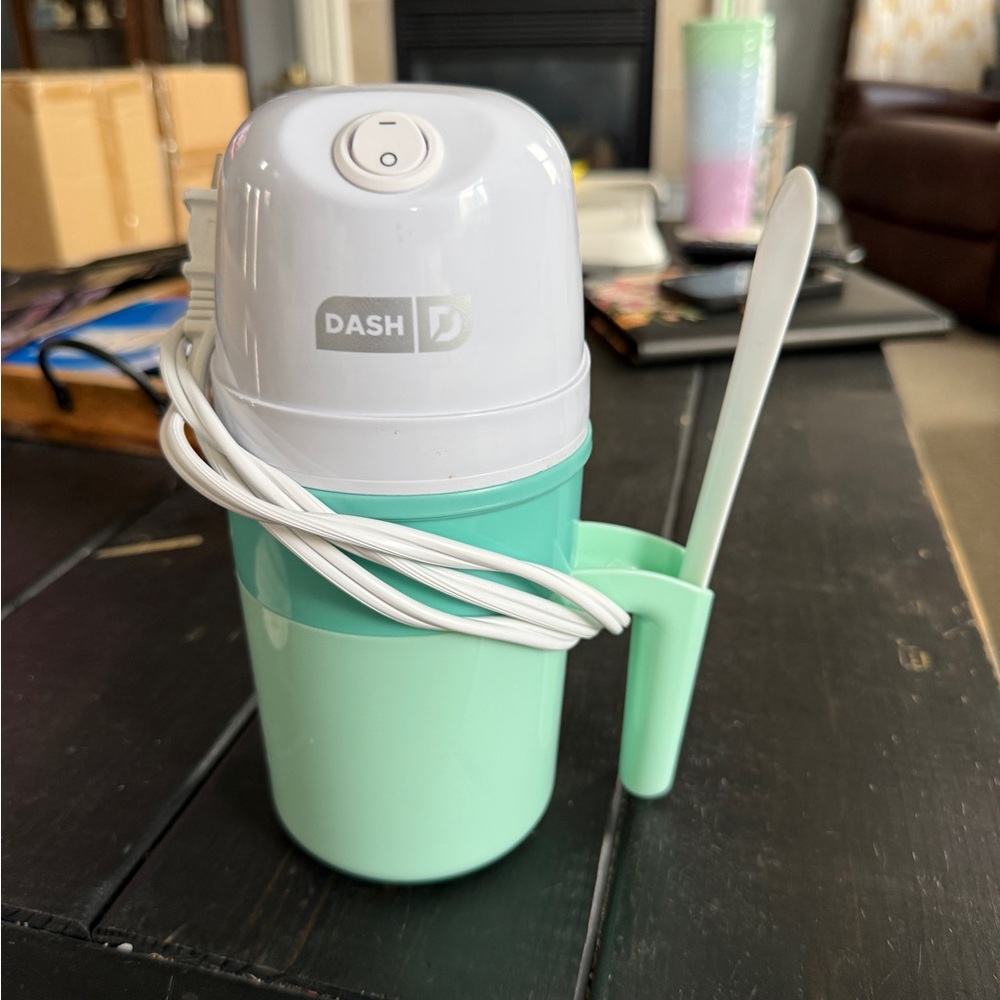 Dash Mini Ice Cream Maker